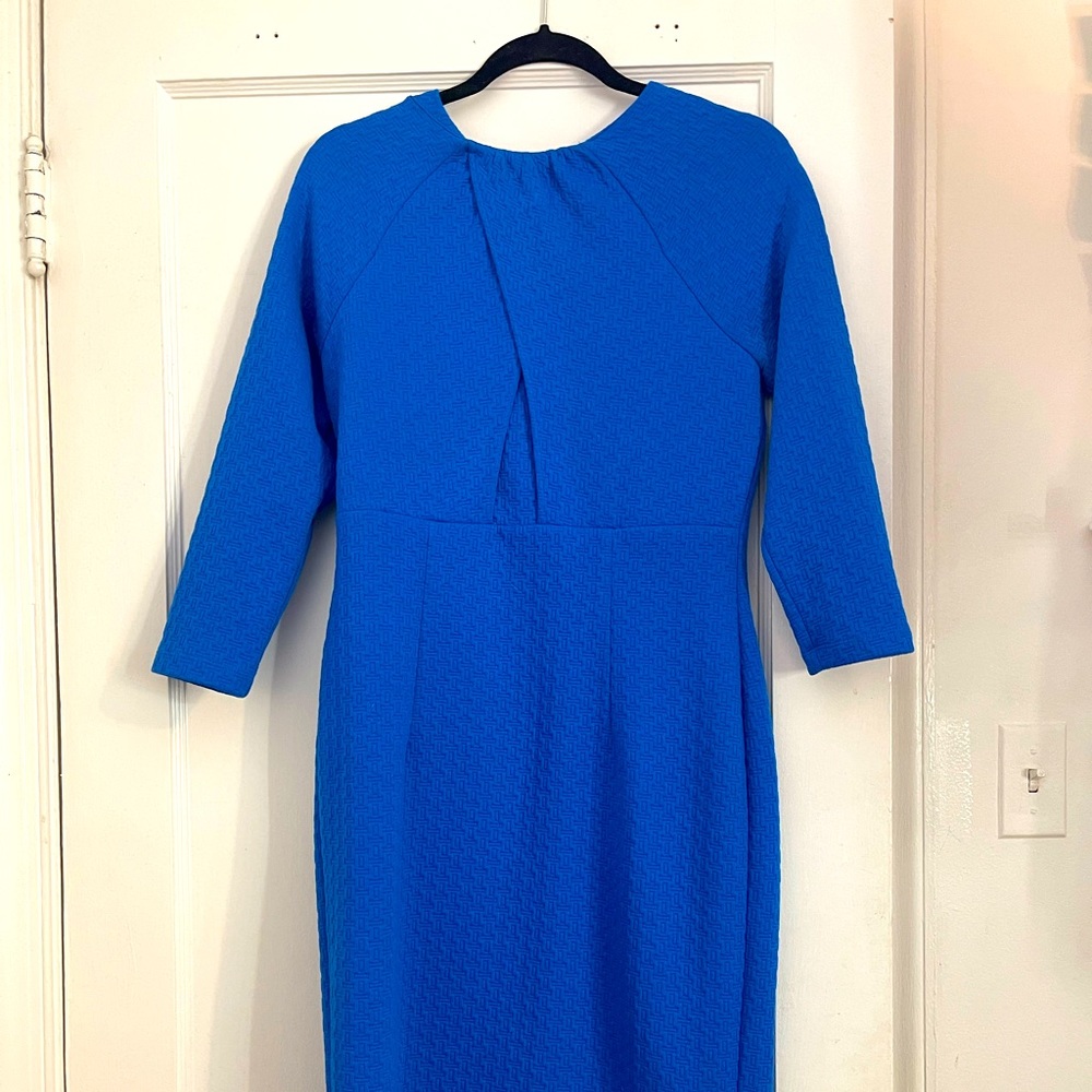 Blue textured, sheath dress with key hole neckline.